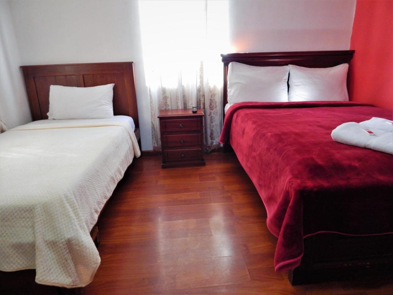 Hostal Imperial Quito Kültér fotó
