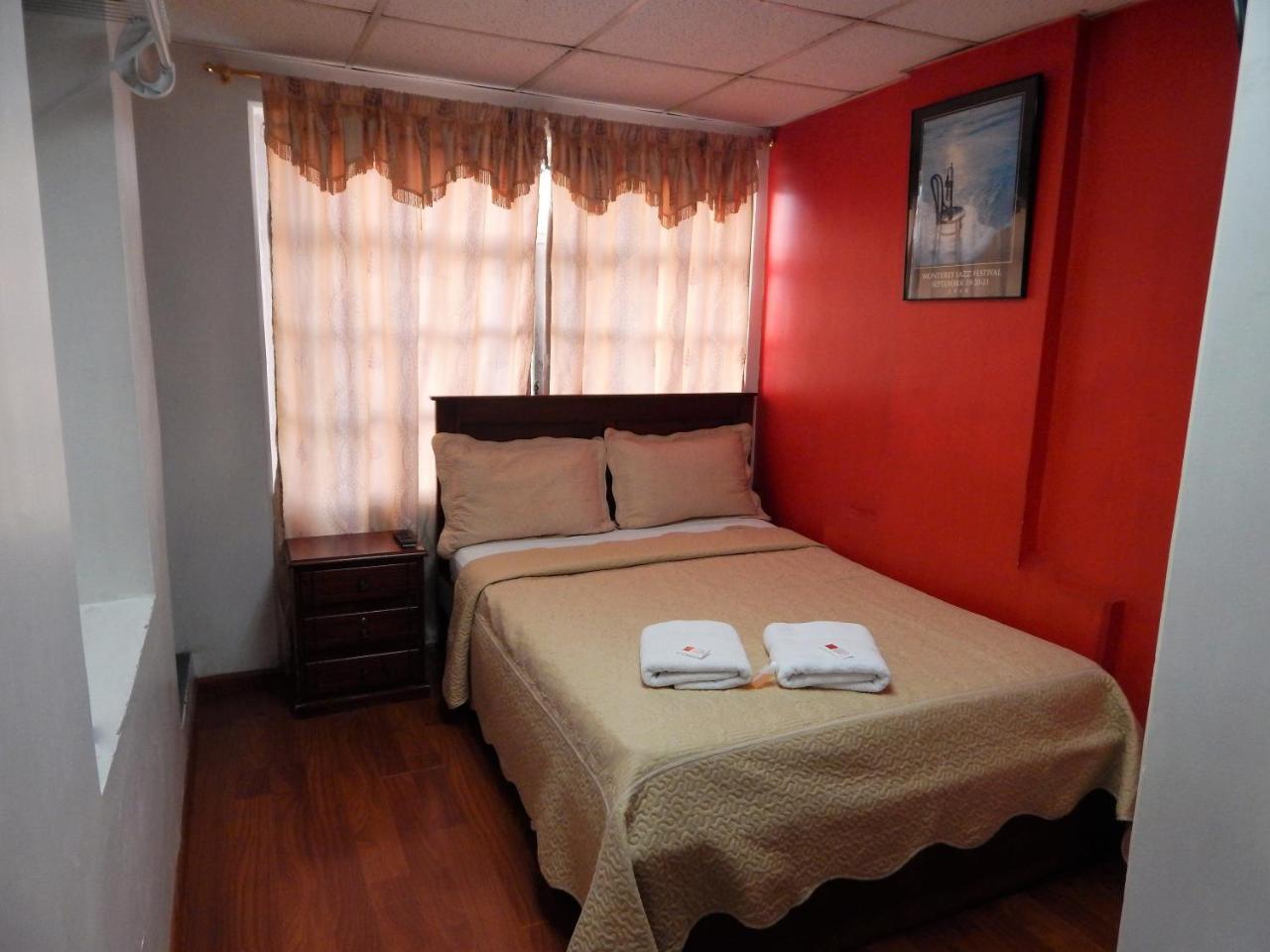 Hostal Imperial Quito Kültér fotó