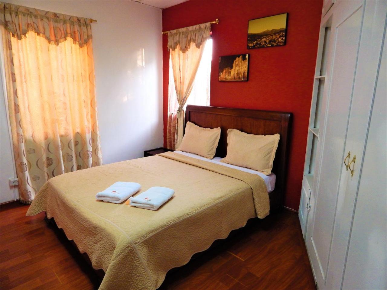 Hostal Imperial Quito Kültér fotó