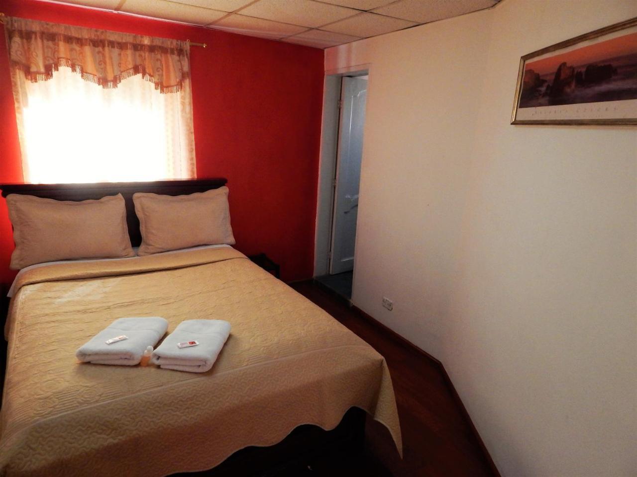 Hostal Imperial Quito Kültér fotó