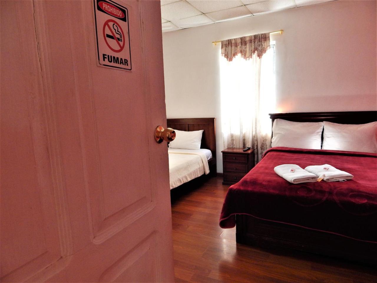 Hostal Imperial Quito Kültér fotó